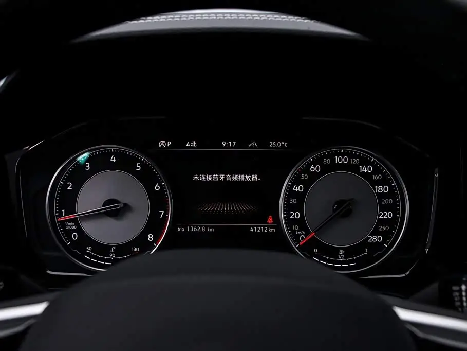 Volkswagen Touareg 2023 — Photo 6/17