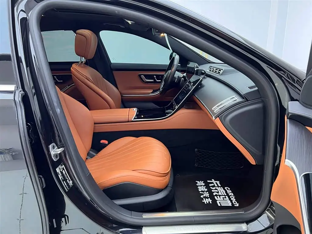 Mercedes-Benz S-Class 2023 — Photo 17/20
