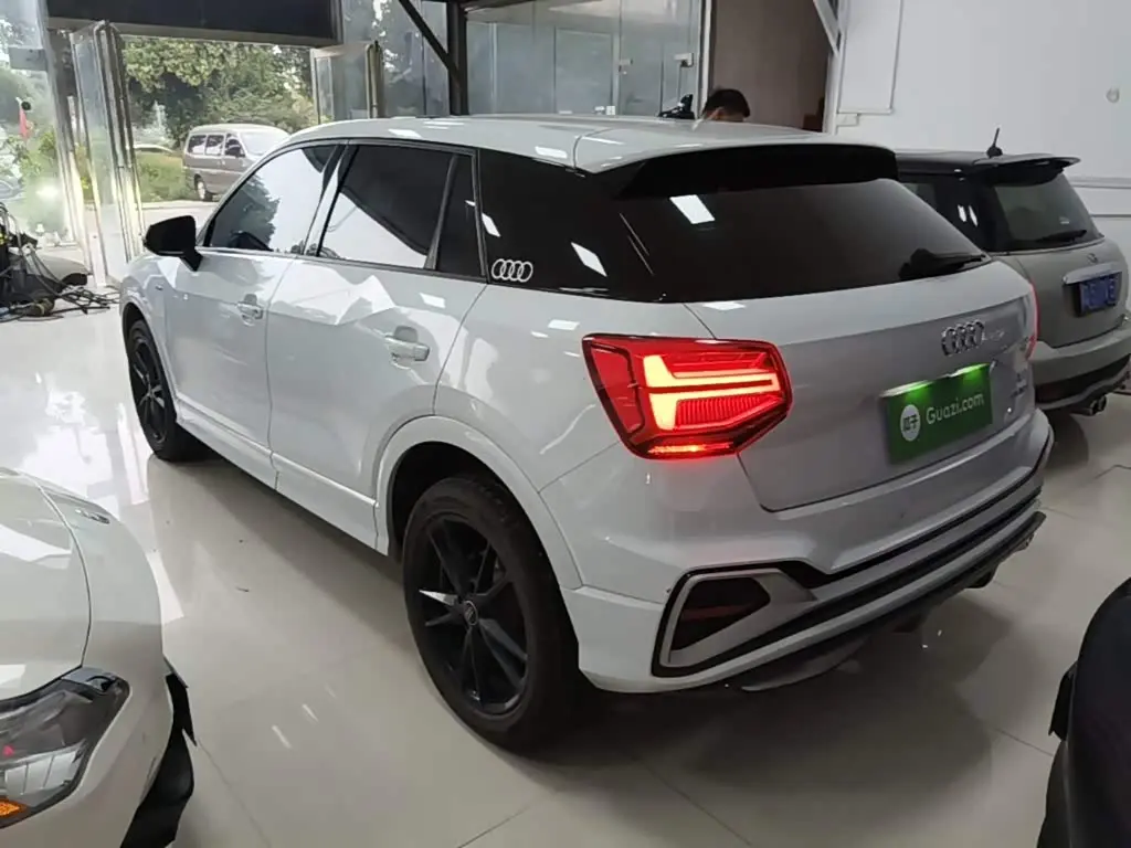 Audi Q2L 2023 — Photo 5/20