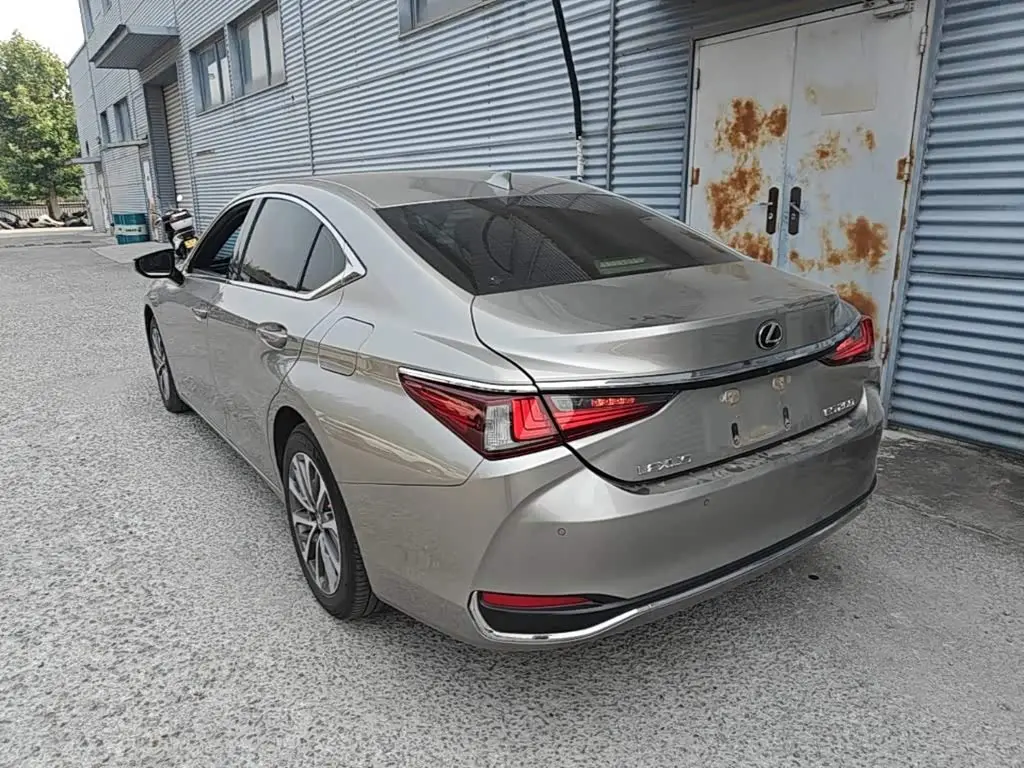 Lexus ES 2022 — Şəkil 5/20