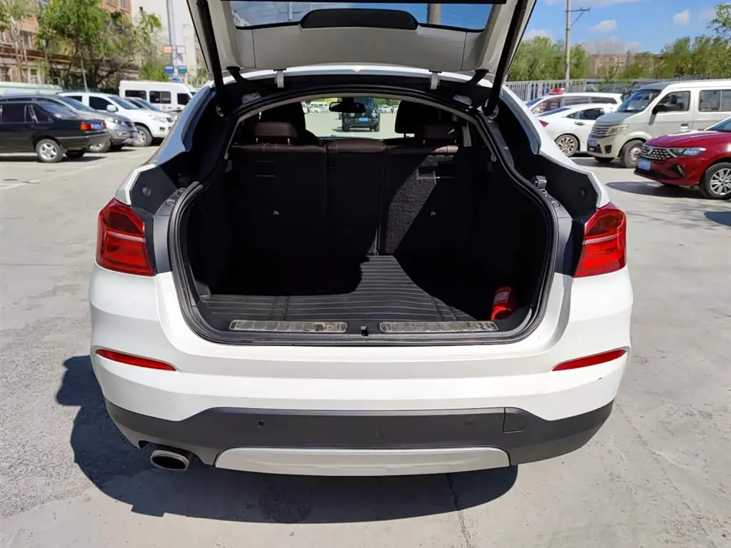 BMW X4 2015 — Фото 19/19