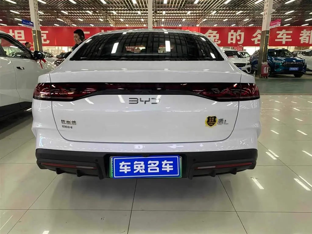 BYD Qin L 2025 — Photo 9/16