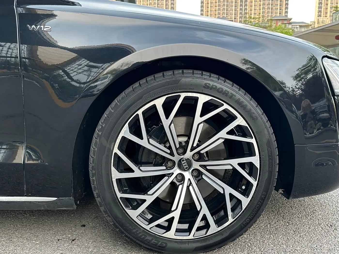 Audi A8 2014 — Şəkil 9/12