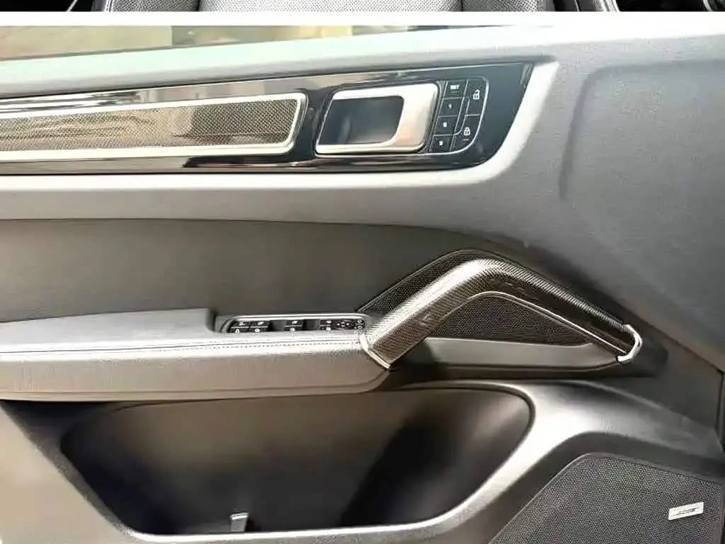 Porsche Cayenne 2020 — Photo 9/9