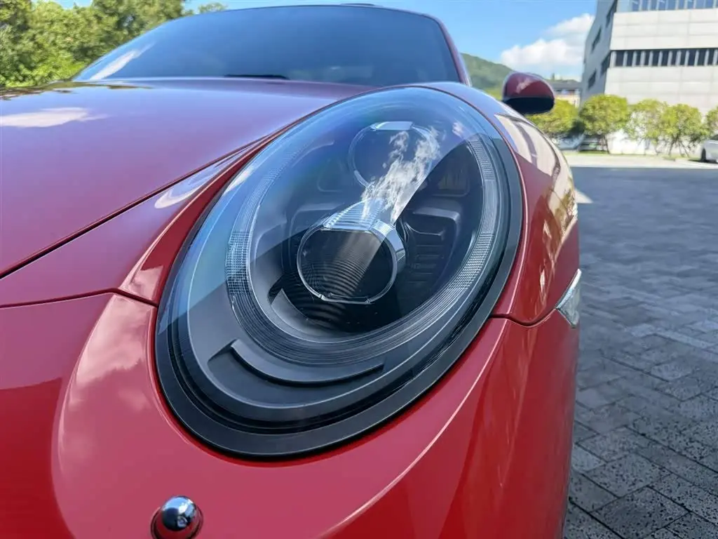 Porsche 911 2018 — Photo 10/16