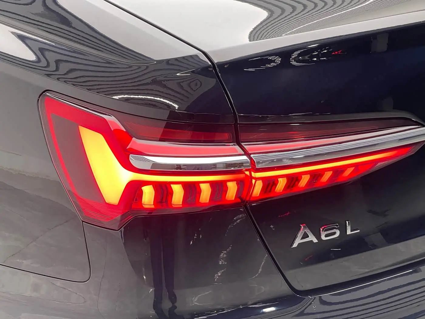 Audi A6L 2024 — Şəkil 11/20