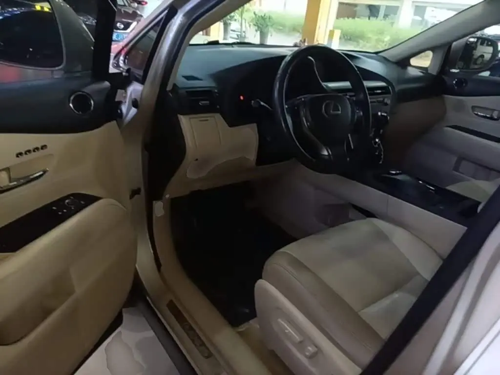 Lexus RX Classic 2014 — Photo 16/20