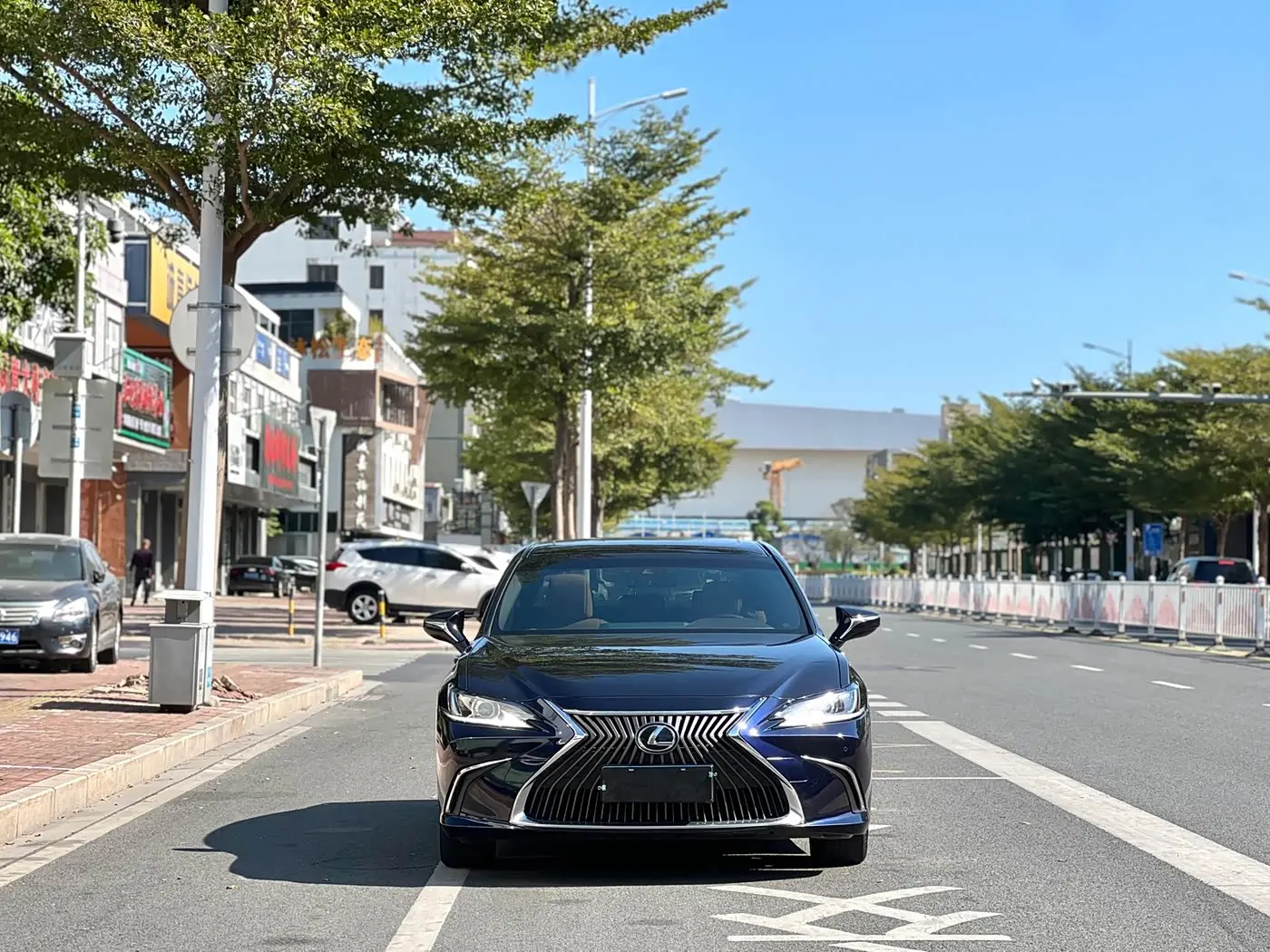 Lexus ES 2021 — Şəkil 2/12