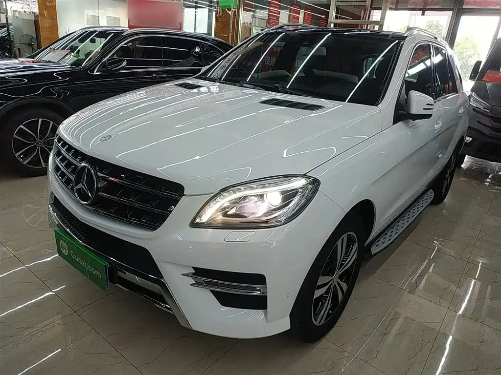 Mercedes-Benz M-Class 2015 — Photo 2/20