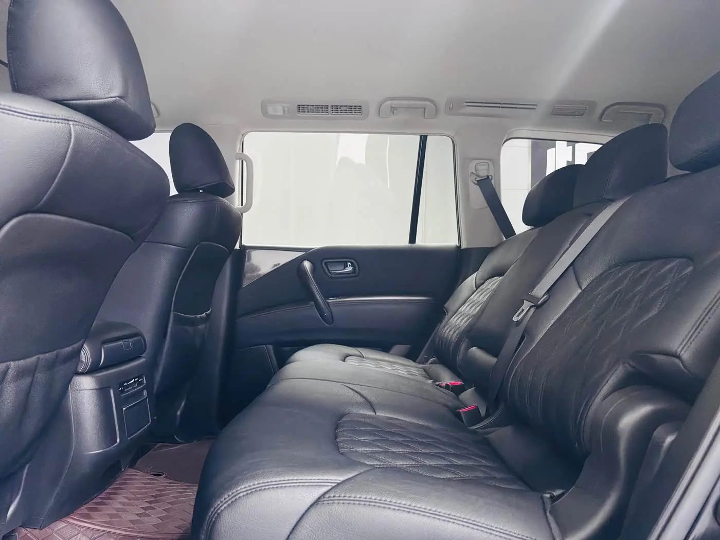 Nissan Patrol 2018 — Photo 9/20