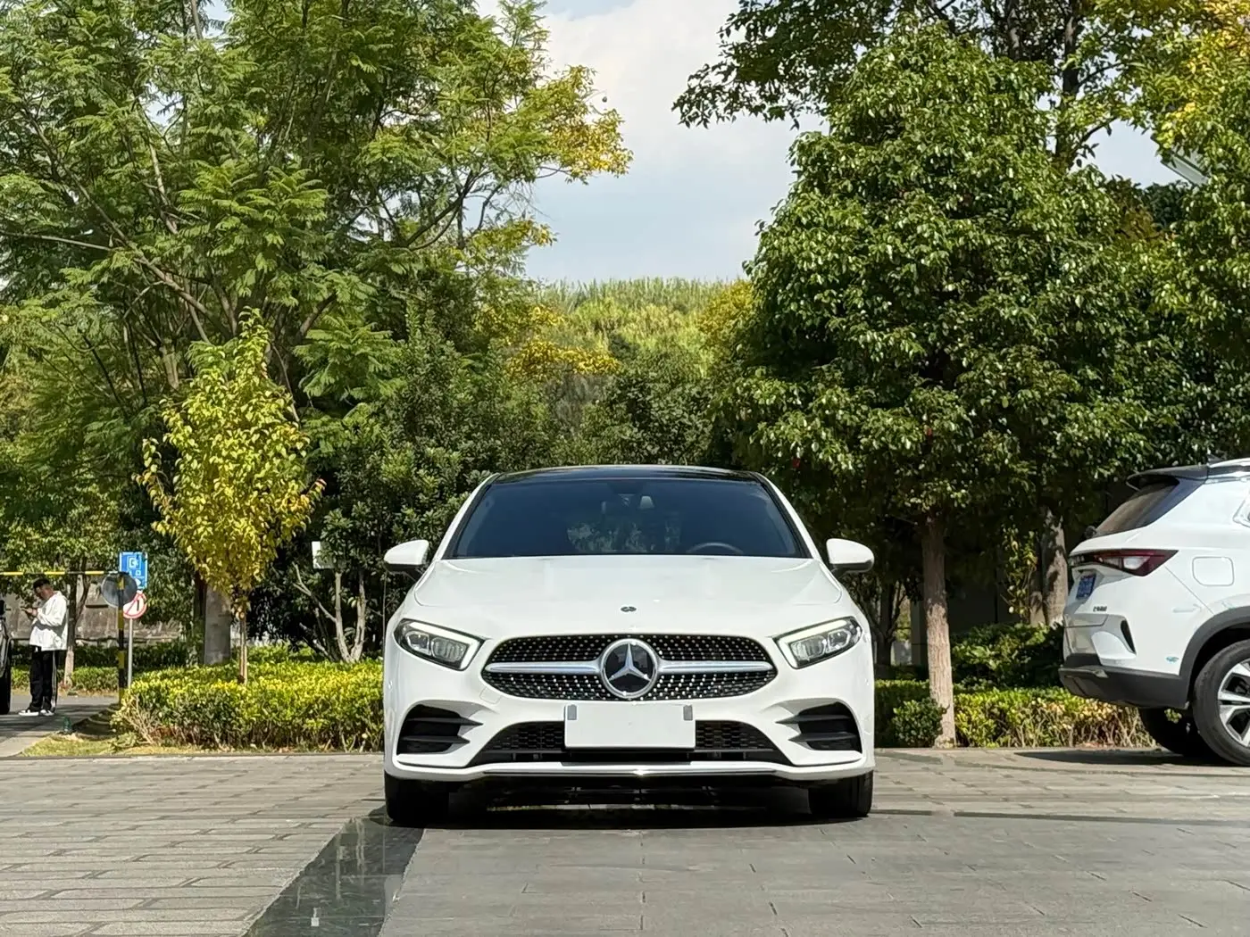 Mercedes-Benz A-Class 2022 — Фото 2/20