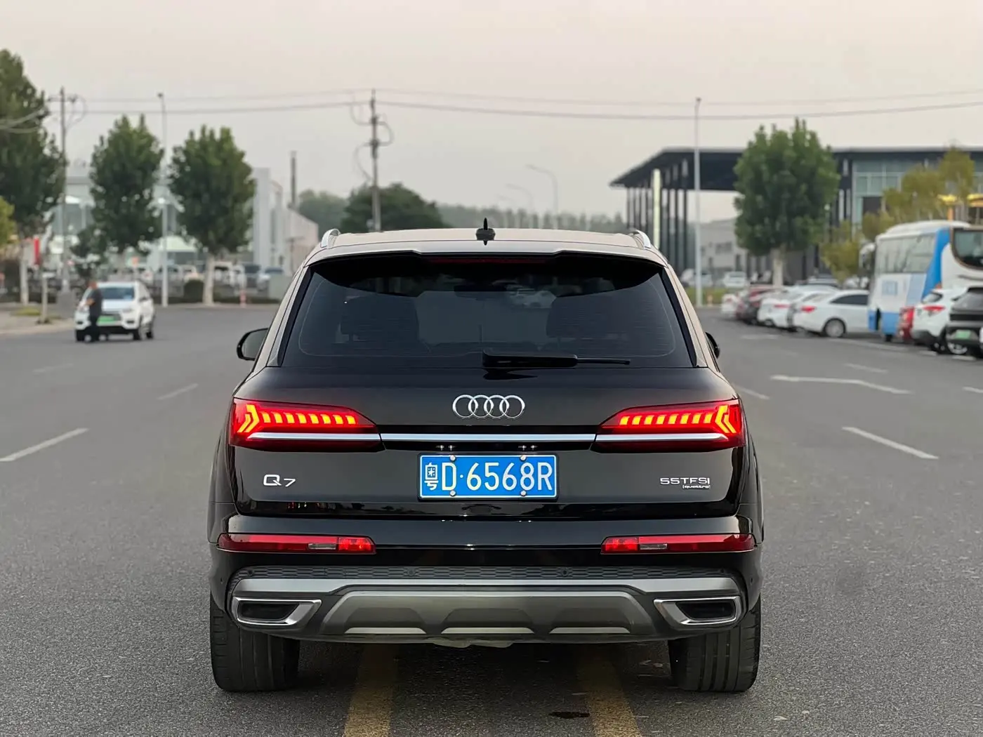 Audi Q7 2021 — Фото 5/9