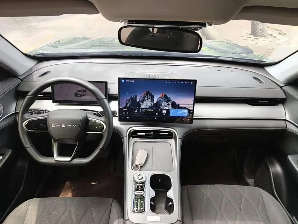 Chery Tiggo 8 PLUS 2025 — Фото 6/20