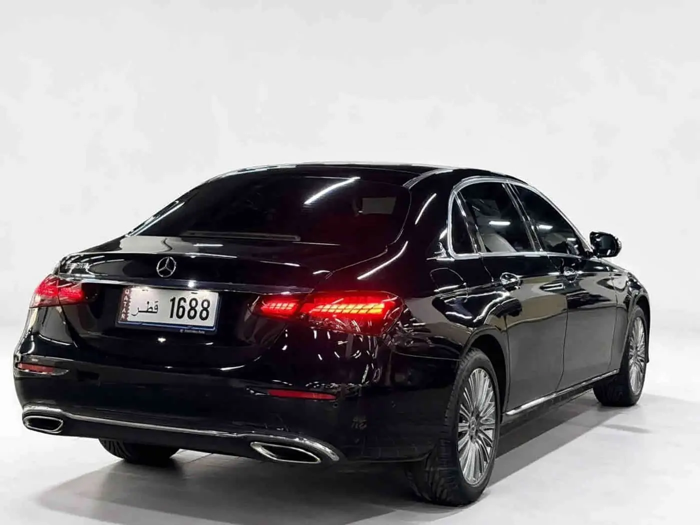 Mercedes-Benz E-Class 2021 — Photo 9/9