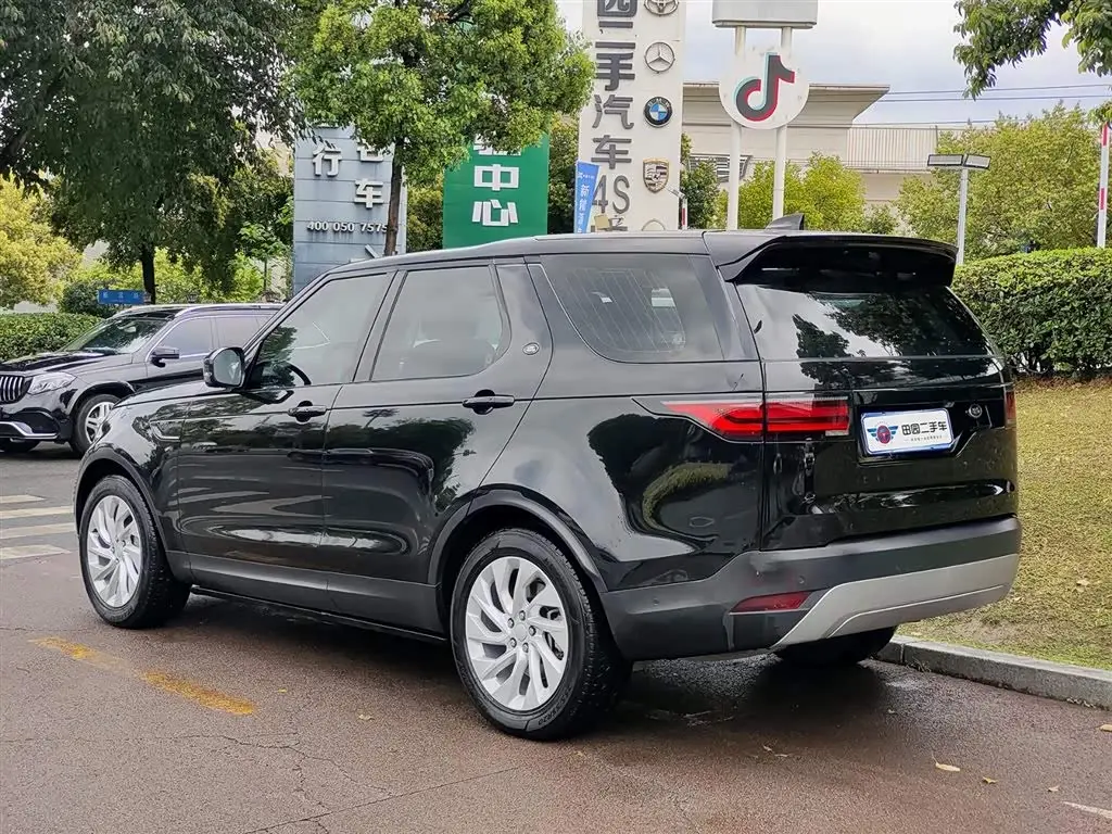 Land Rover Discovery 2021 — Photo 4/11
