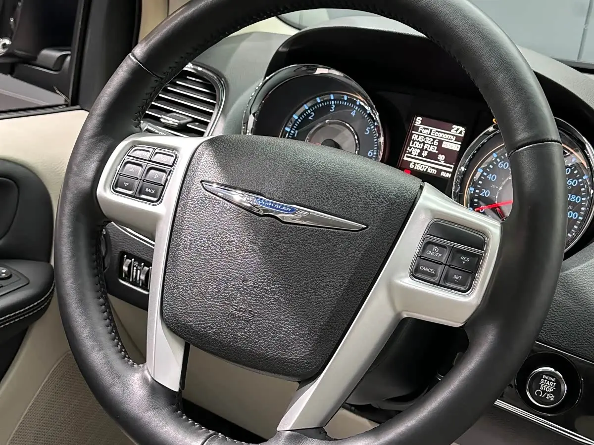 Chrysler Grand Voyager 2016 — Фото 20/20