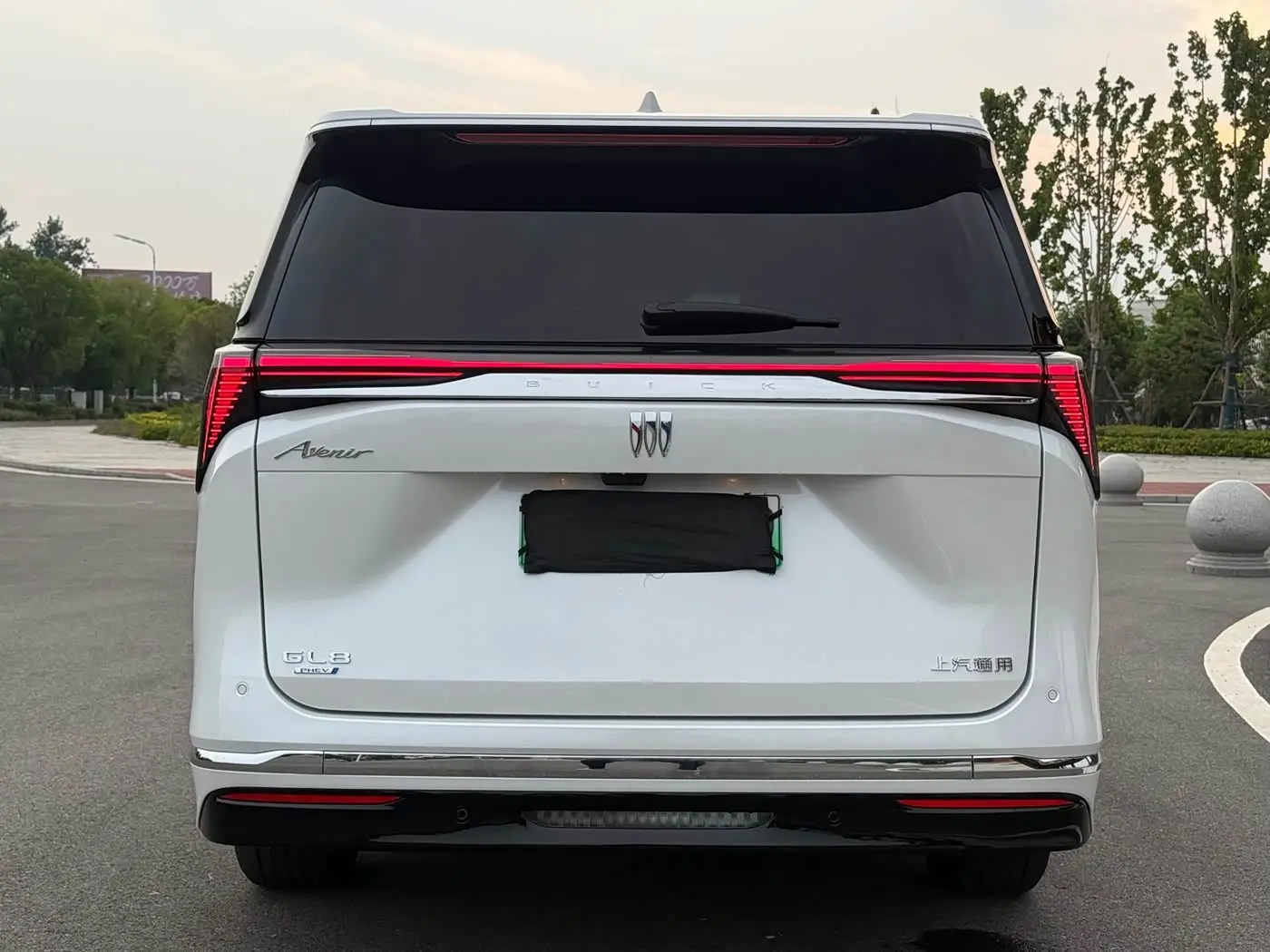 Buick GL8 New Energy 2025 — Photo 4/9