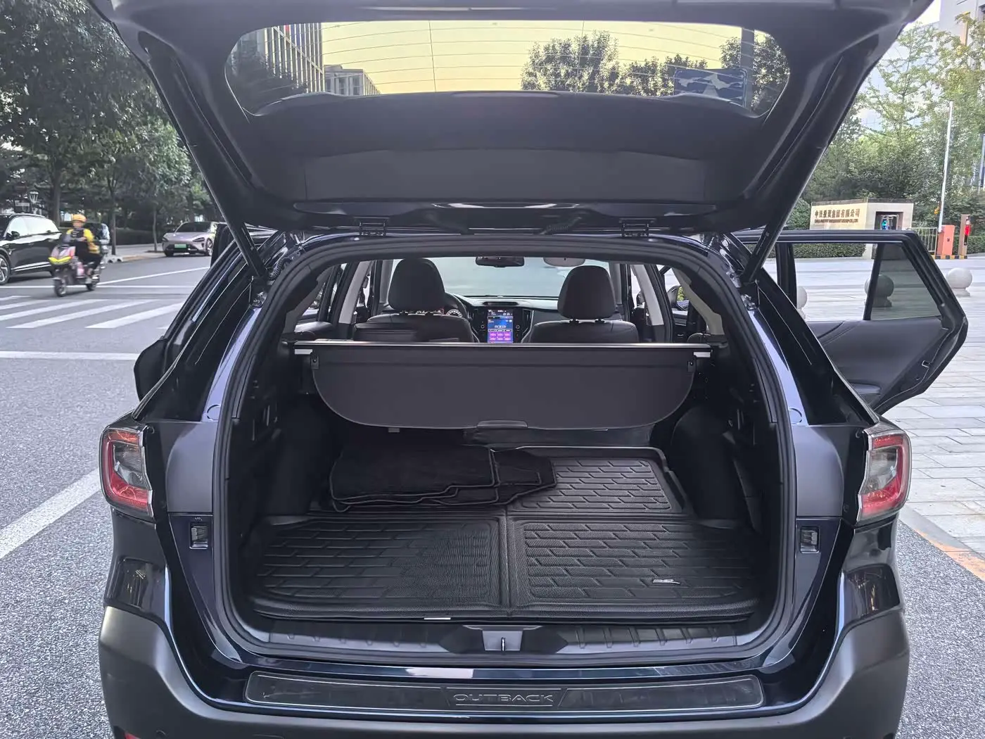 Subaru Outback 2021 — Photo 10/20