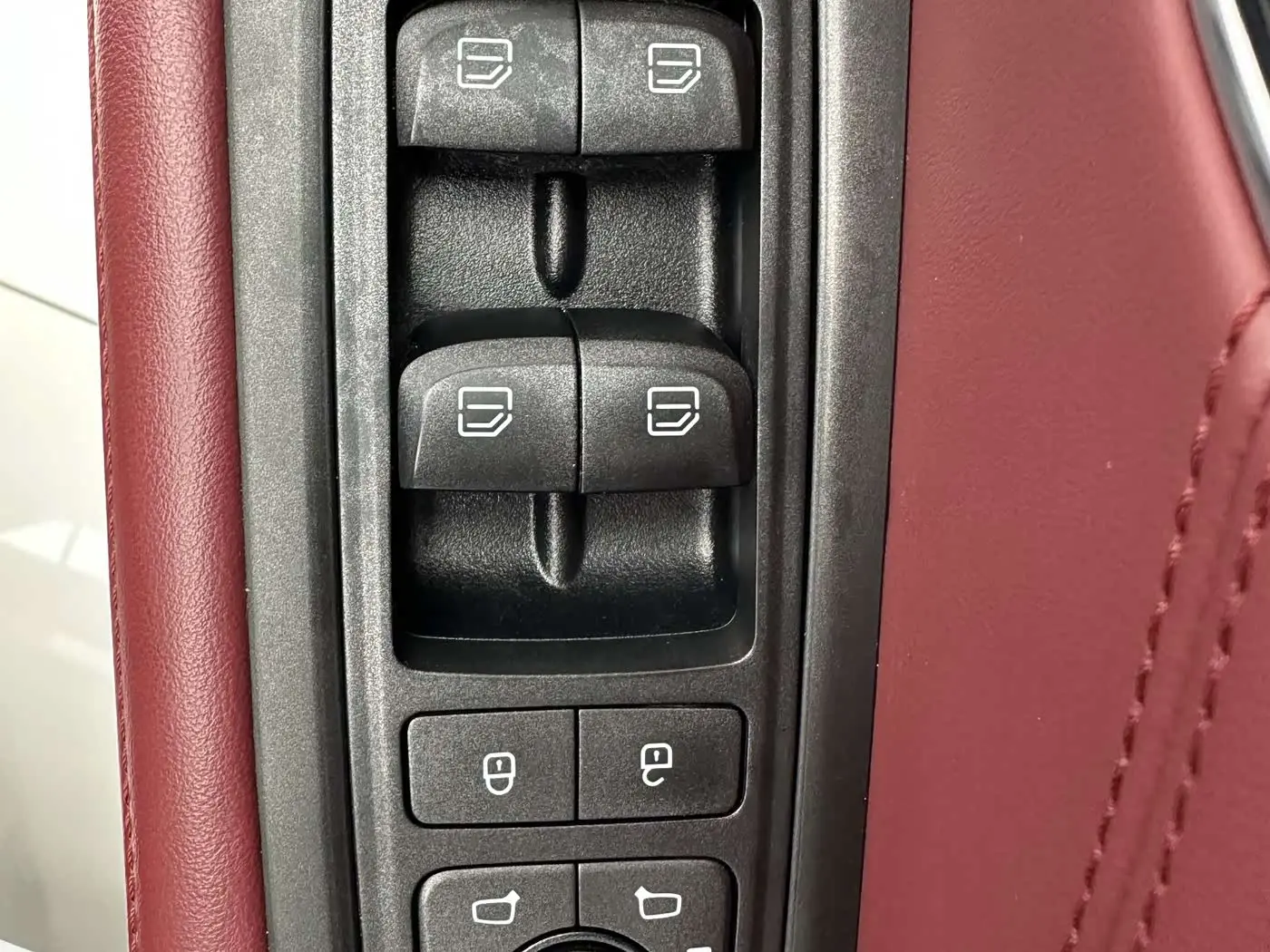 Jetour X70 PLUS 2022 — Фото 12/18