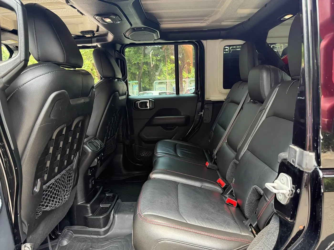 Jeep Wrangler 2019 — Photo 9/20