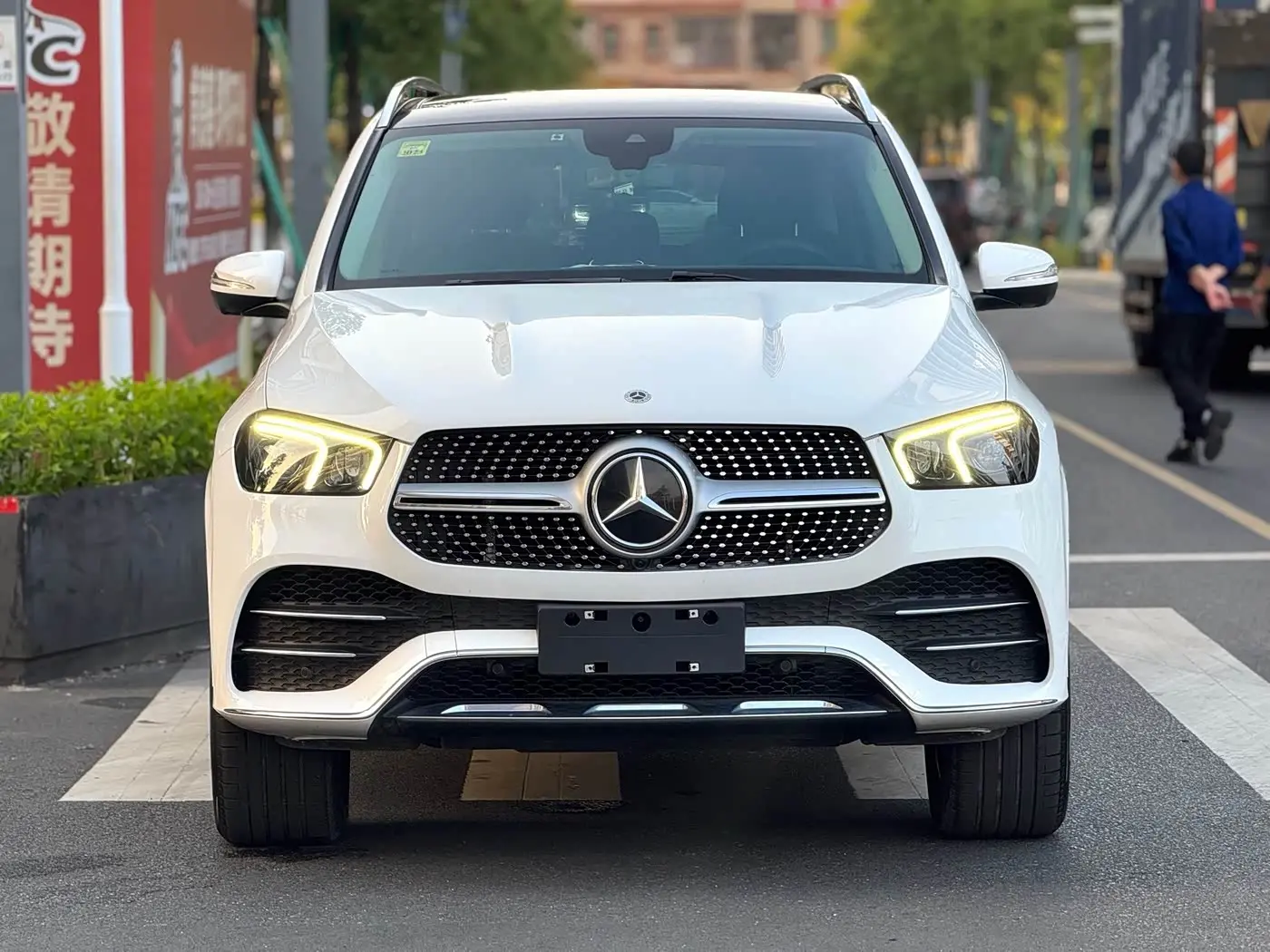 Mercedes-Benz GLE 2021 — Фото 2/9
