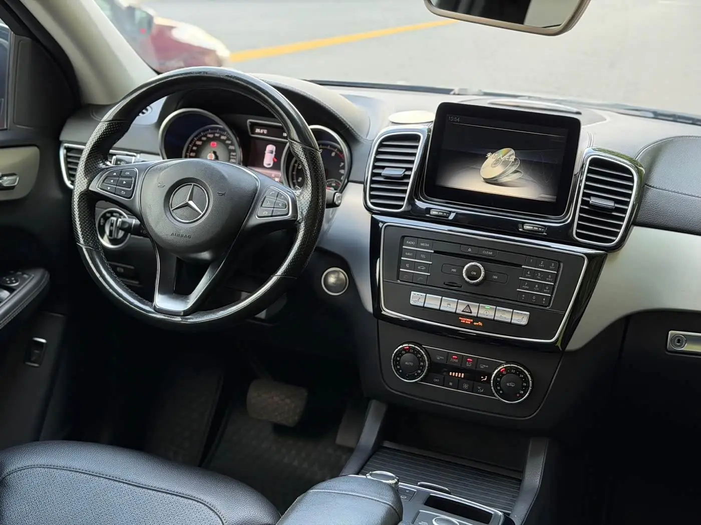 Mercedes-Benz GLE Coupe 2018 — Фото 9/12