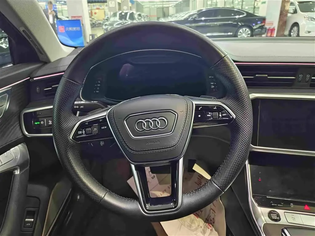 Audi A6L 2023 — Фото 8/18