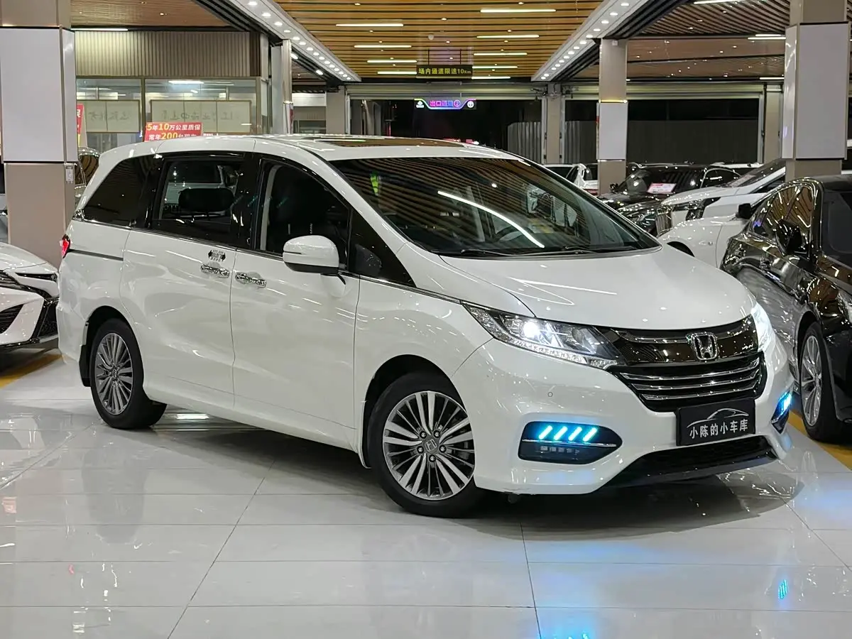 Honda Odyssey 2019 — Photo 3/15