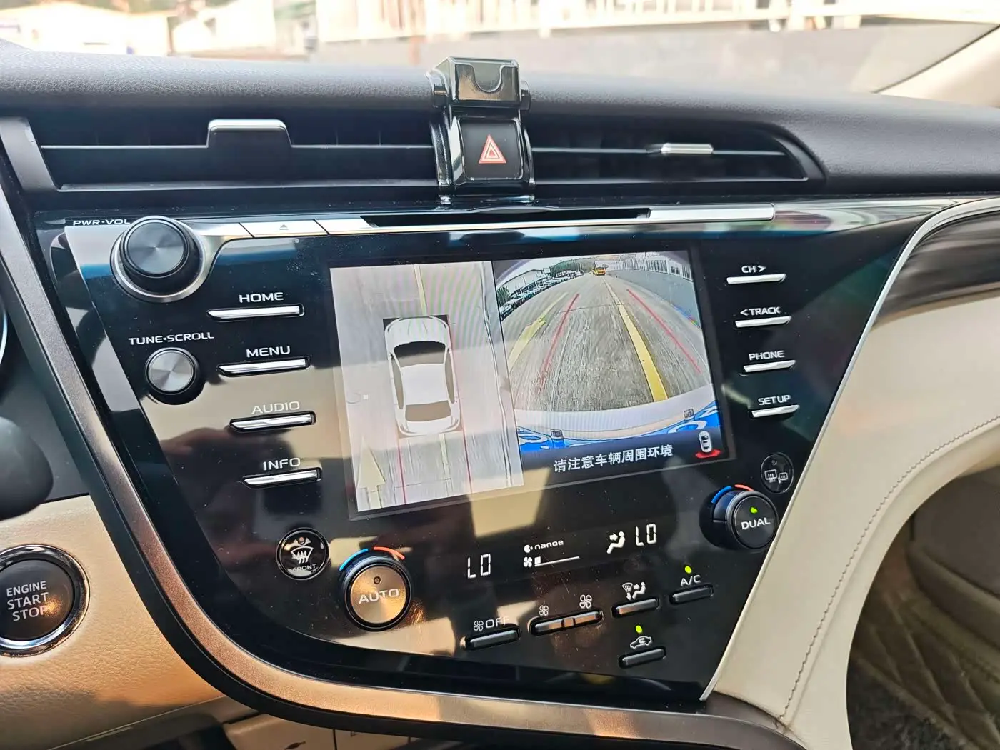 Toyota Camry 2018 — Фото 11/18