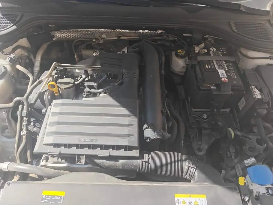 Volkswagen Golf 2023 — Photo 10/16