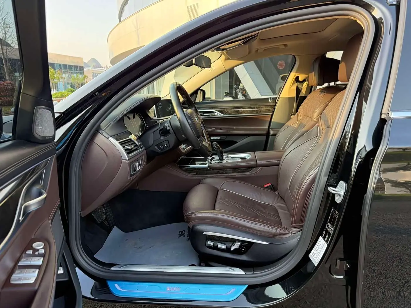 BMW 7 Series 2017 — Şəkil 4/18