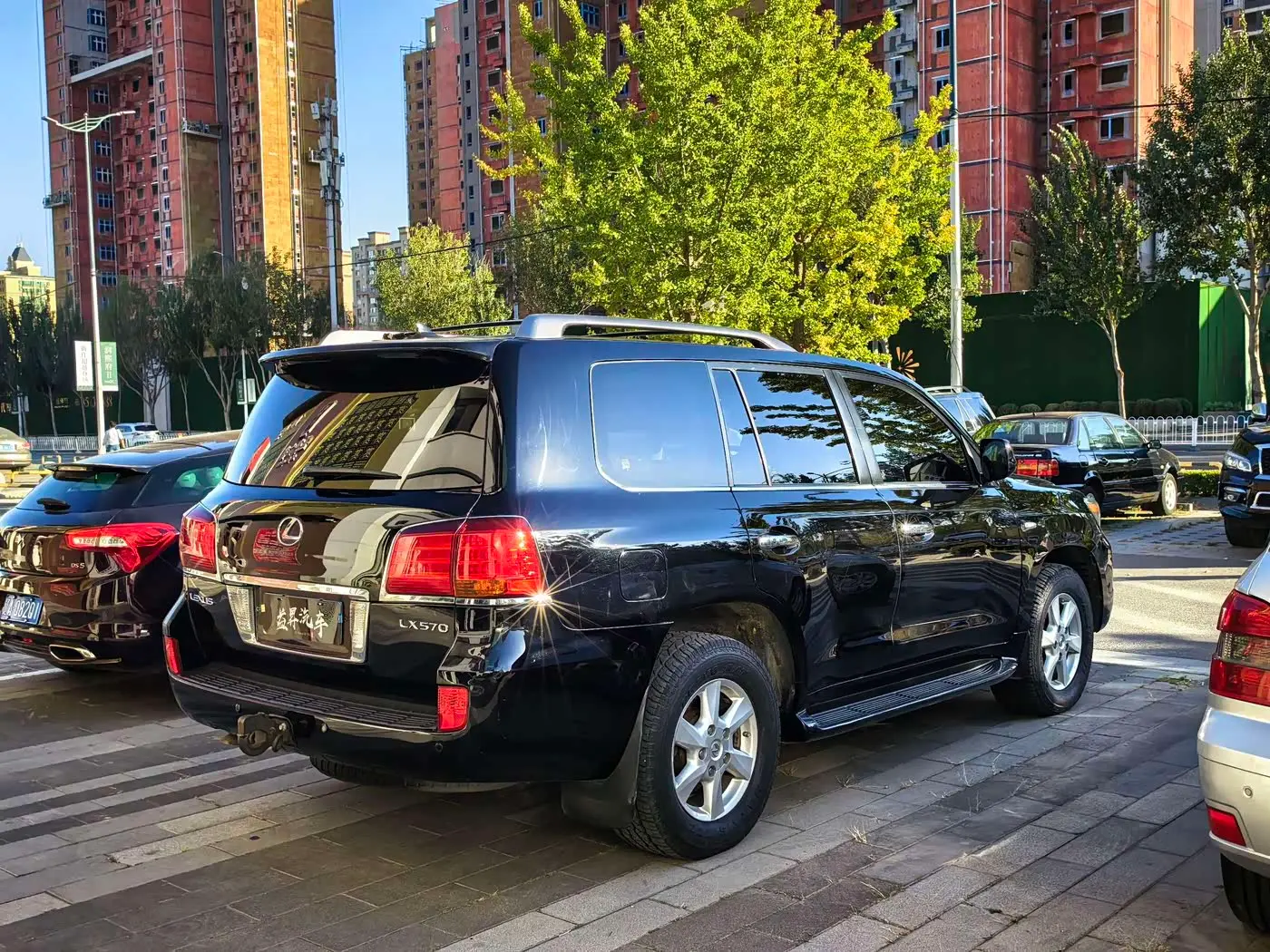 Lexus LX 2012 — Şəkil 5/12