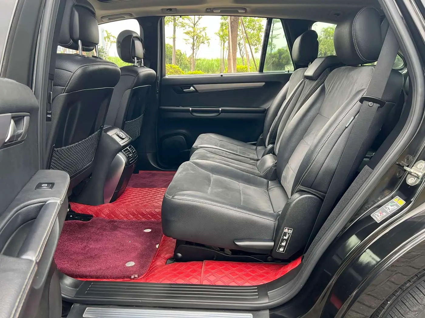 Mercedes-Benz R-Class 2016 — Photo 11/16