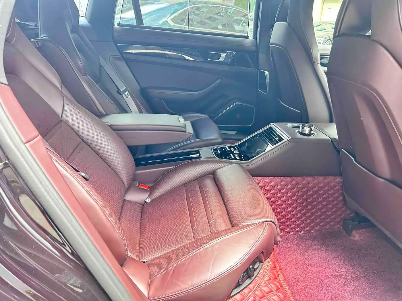 Porsche Panamera 2023 — Photo 6/20