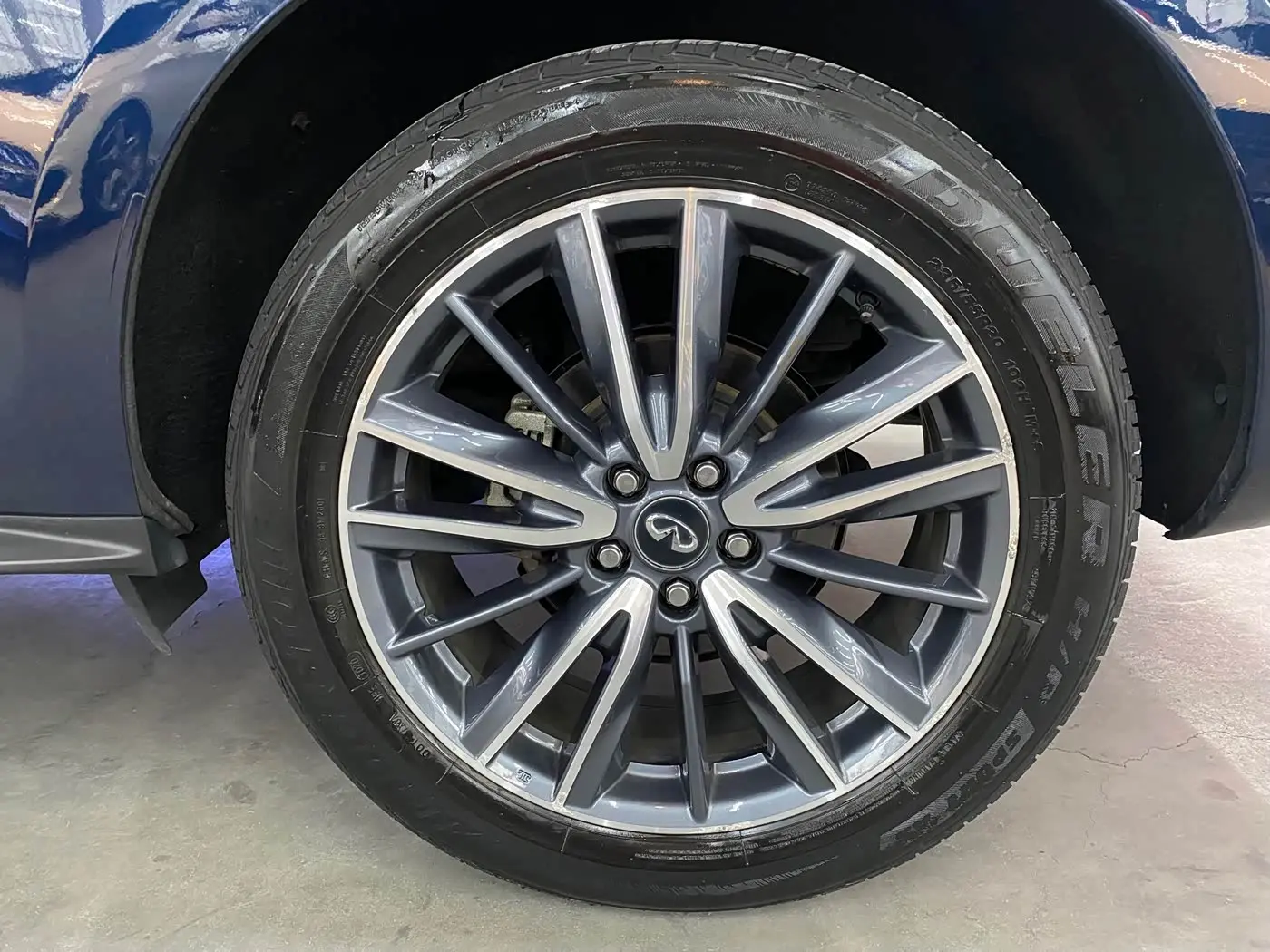Infiniti QX60 2021 — Photo 18/20