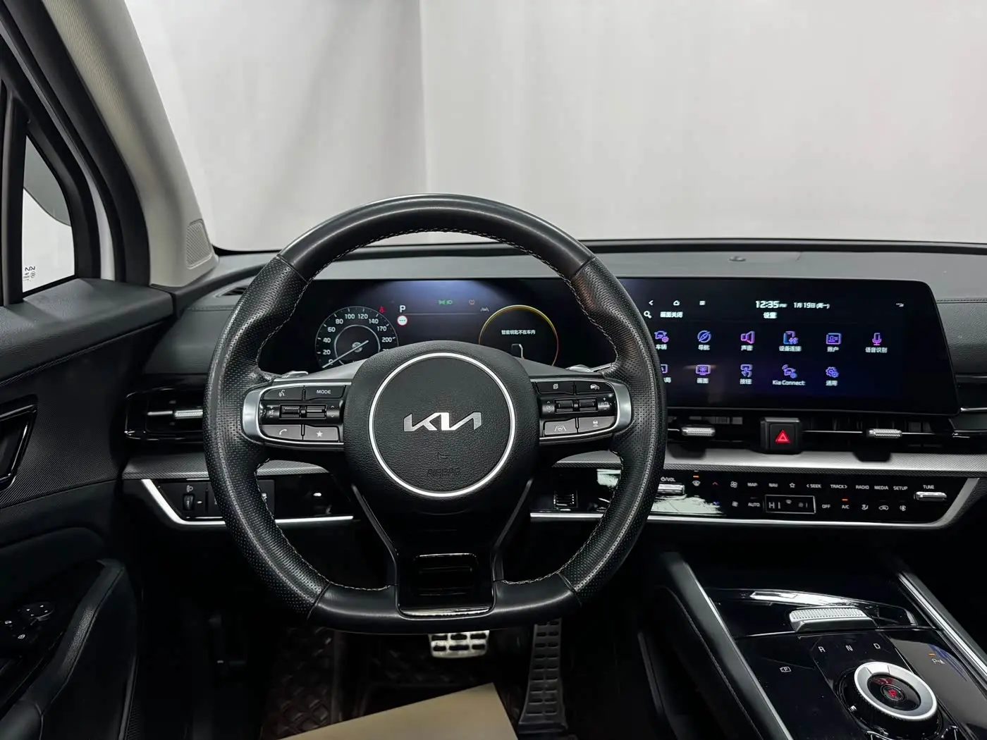 Kia Sportage 2023 — Фото 11/20