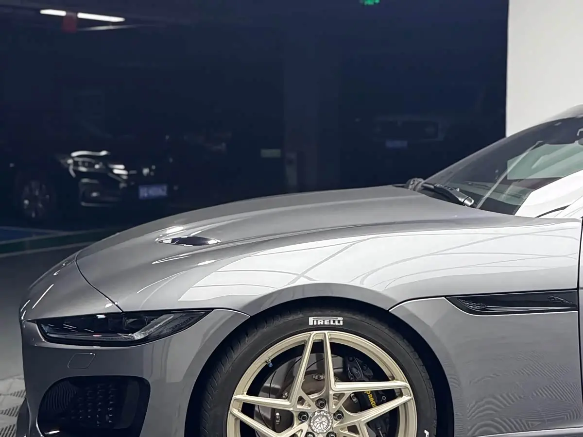 Jaguar F-TYPE 2024 — Photo 4/20