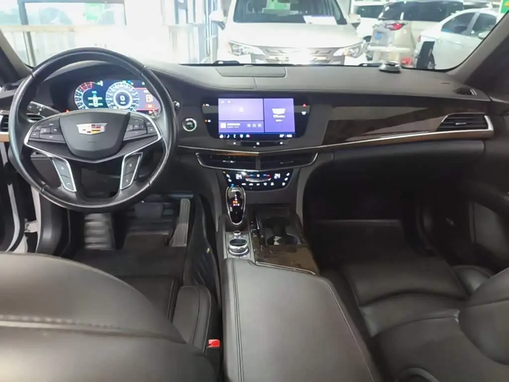 Cadillac CT6 2022 — Фото 9/19