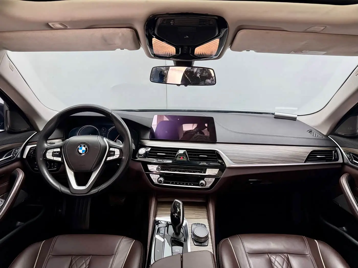 BMW 5 Series 2018 — Фото 20/20