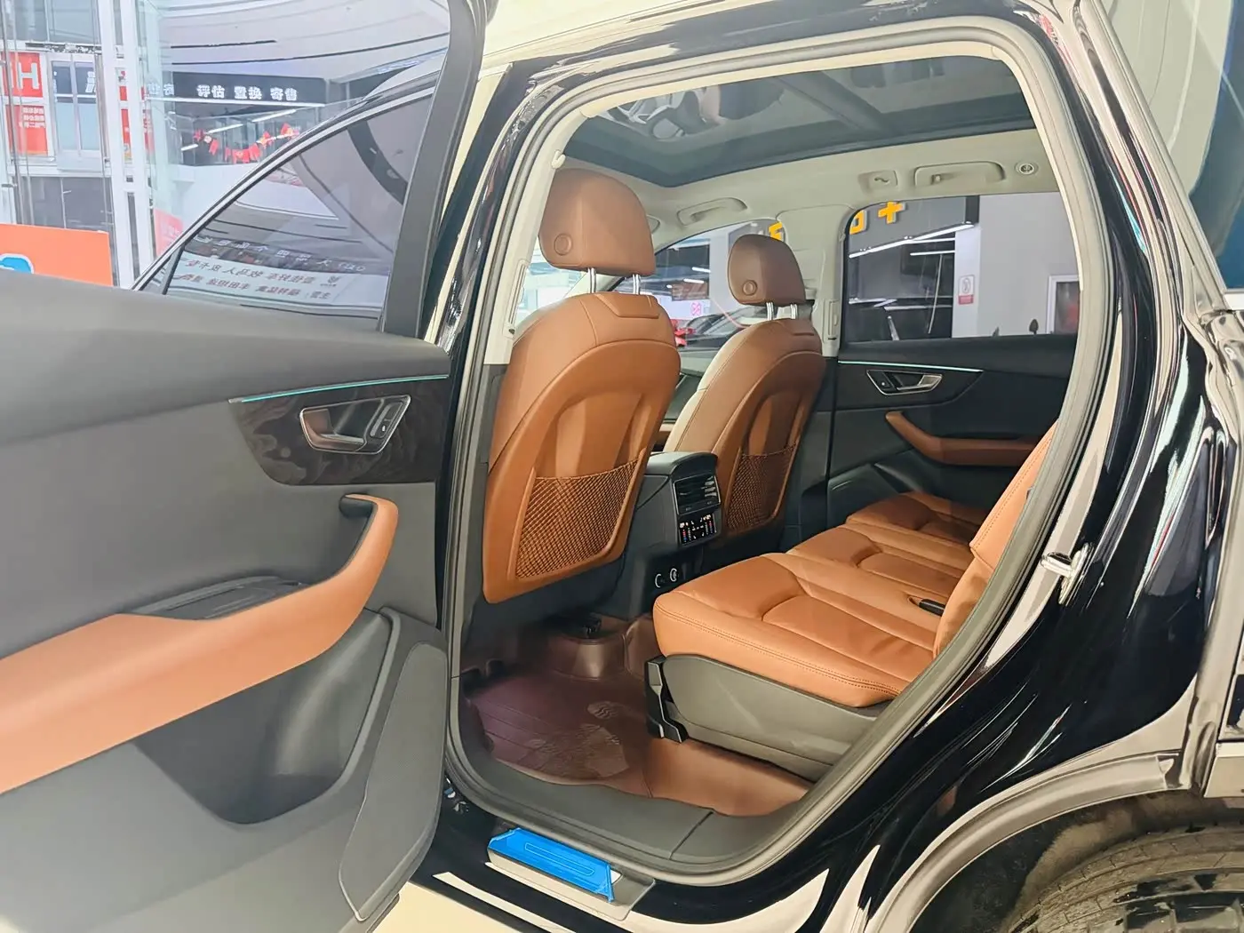Audi Q7 2020 — Şəkil 7/13