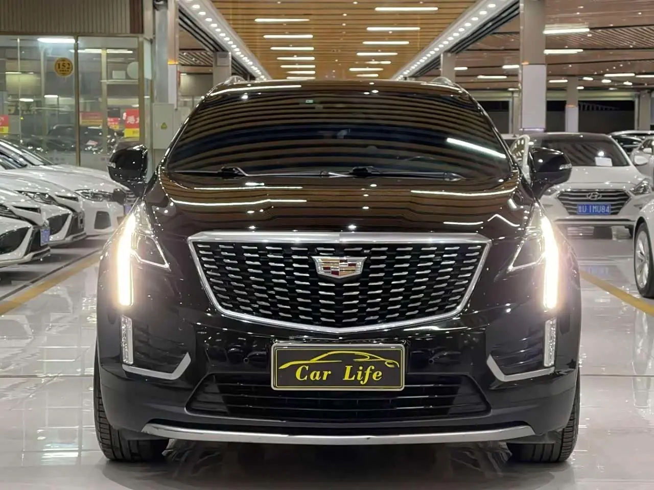 Cadillac XT5 2021 — Фото 2/16