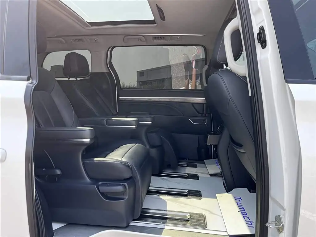 GAC Trumpchi Trumpchi M8 2023 — Фото 13/18