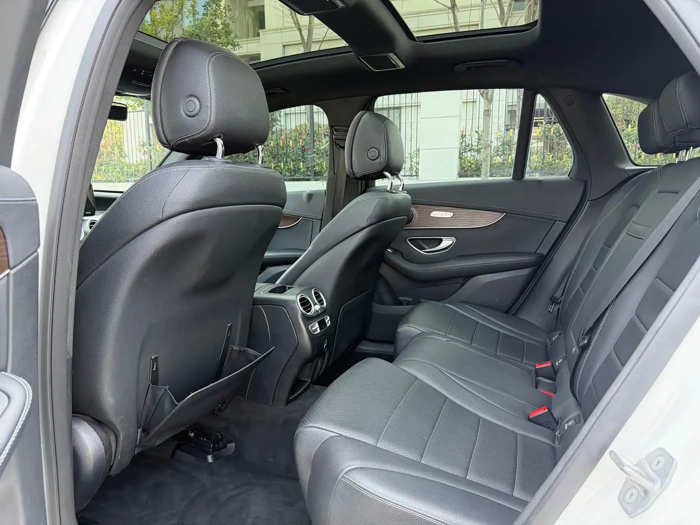 Mercedes-Benz GLC 2021 — Photo 9/20