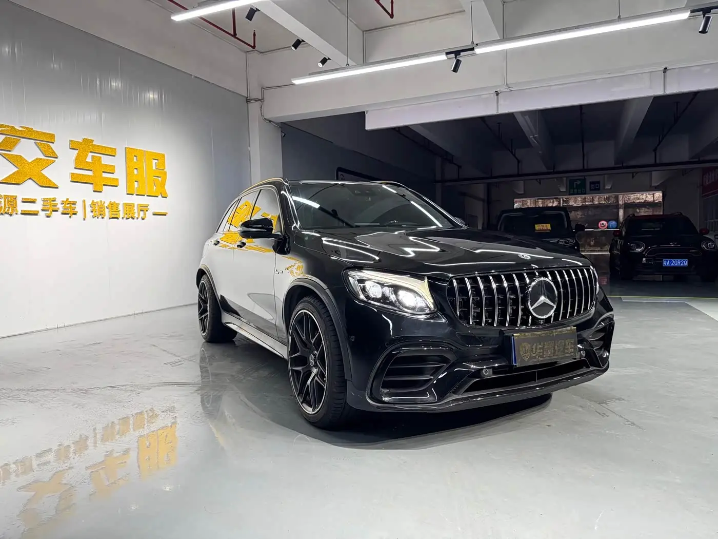 Mercedes-Benz GLC AMG 2017 — Photo 3/19