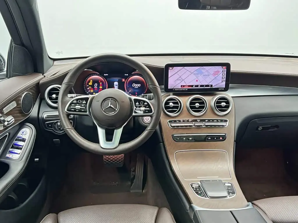 Mercedes-Benz GLC 2023 — Фото 19/20