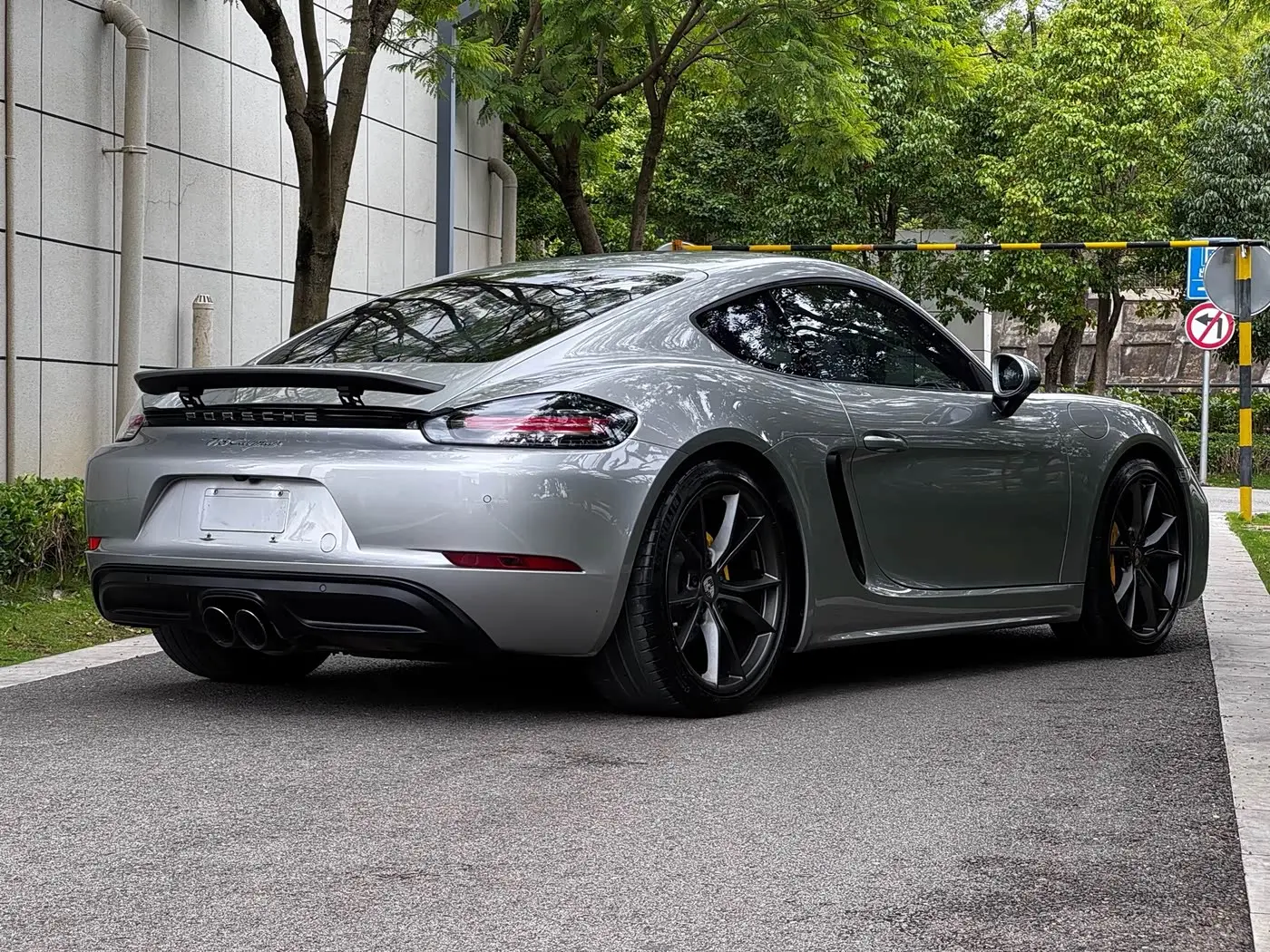 Porsche 718 2020 — Photo 8/20
