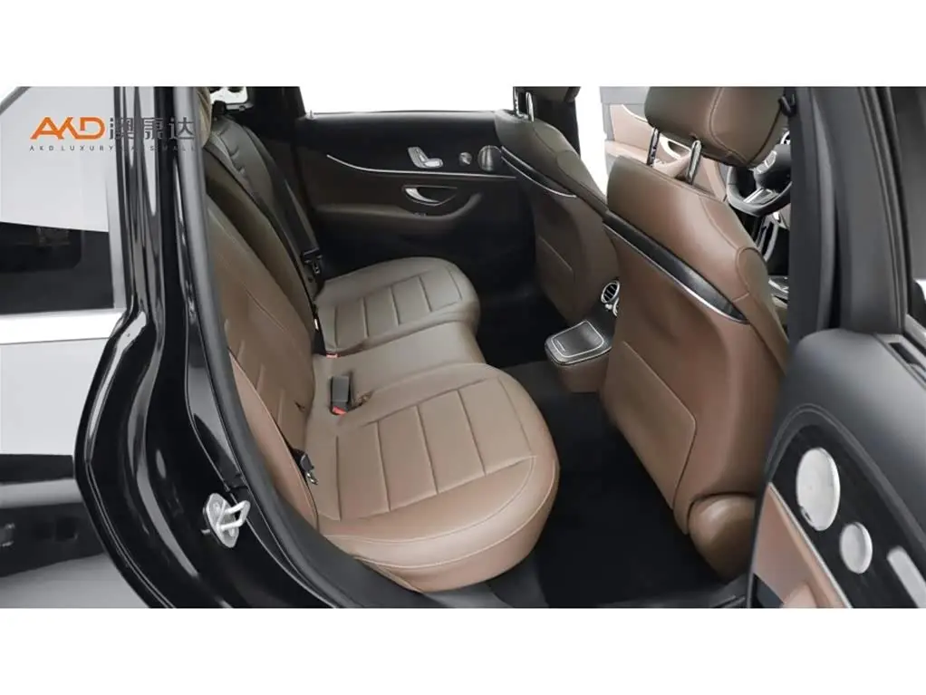 Mercedes-Benz E-Class 2022 — Фото 8/10
