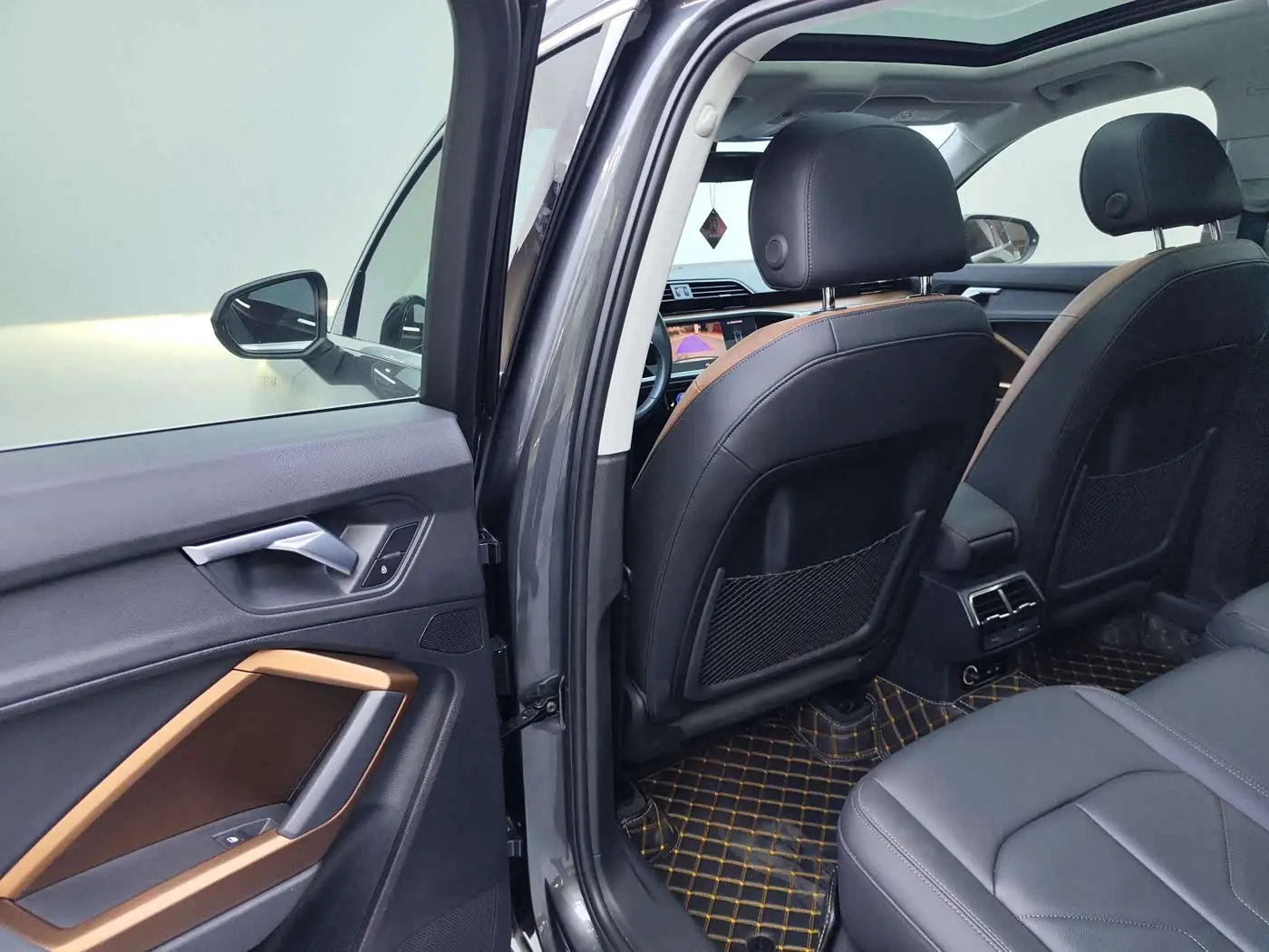 Audi Q3 2023 — Photo 11/20