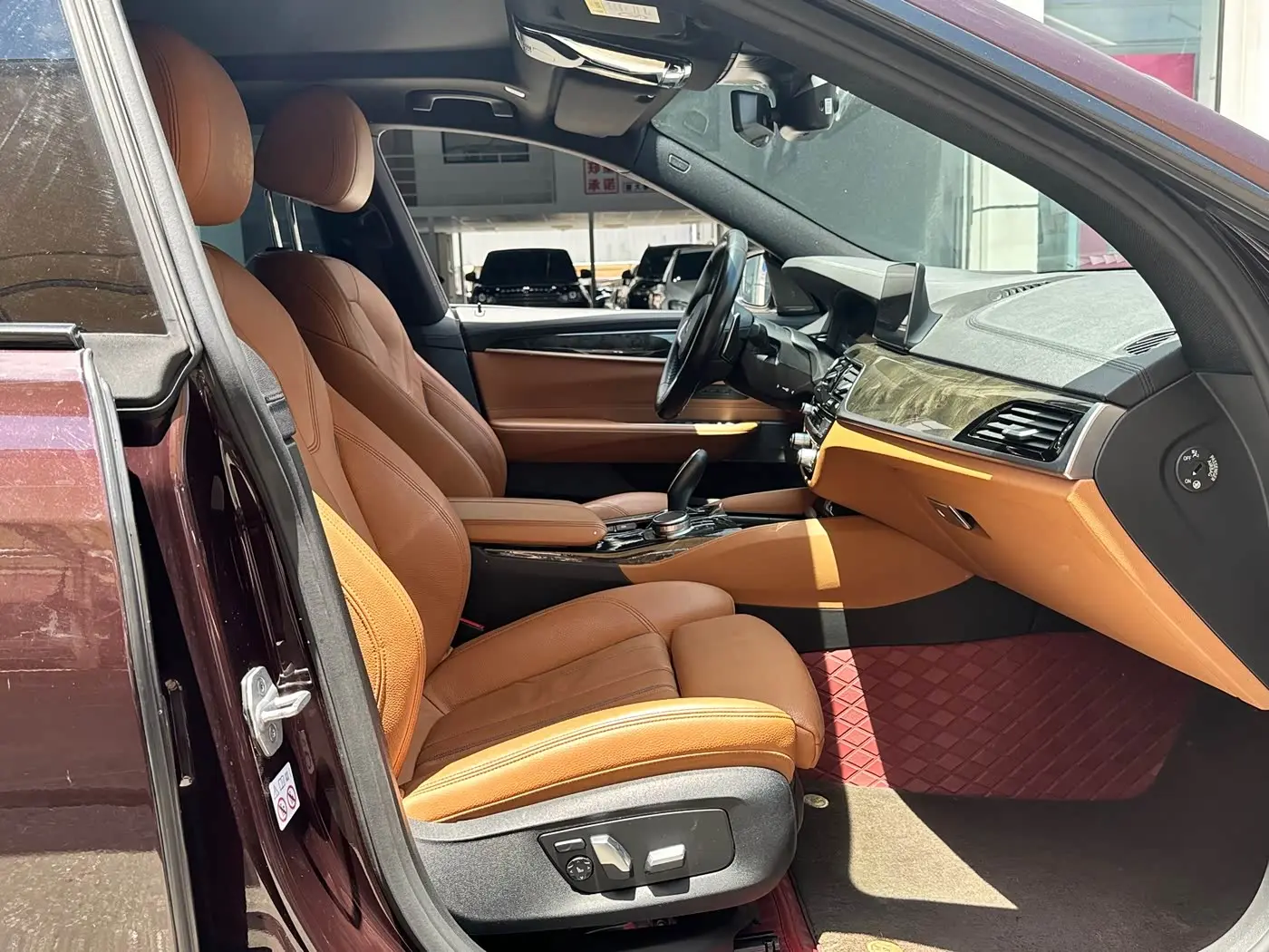 BMW 6 Series GT 2019 — Photo 9/19