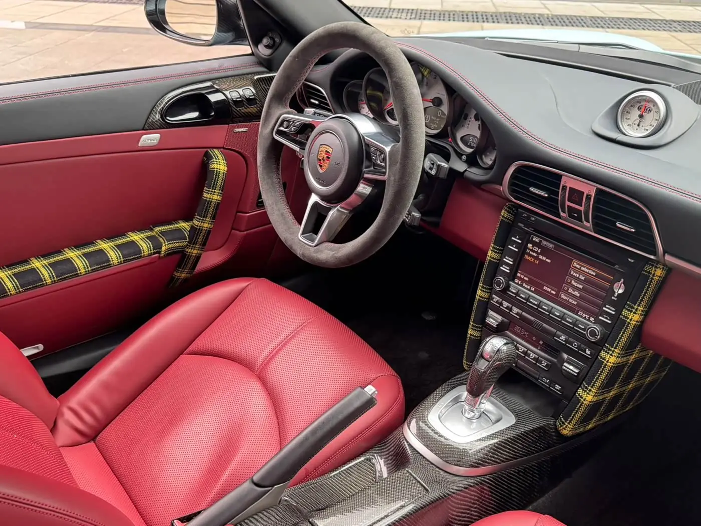 Porsche 911 2010 — Photo 20/20
